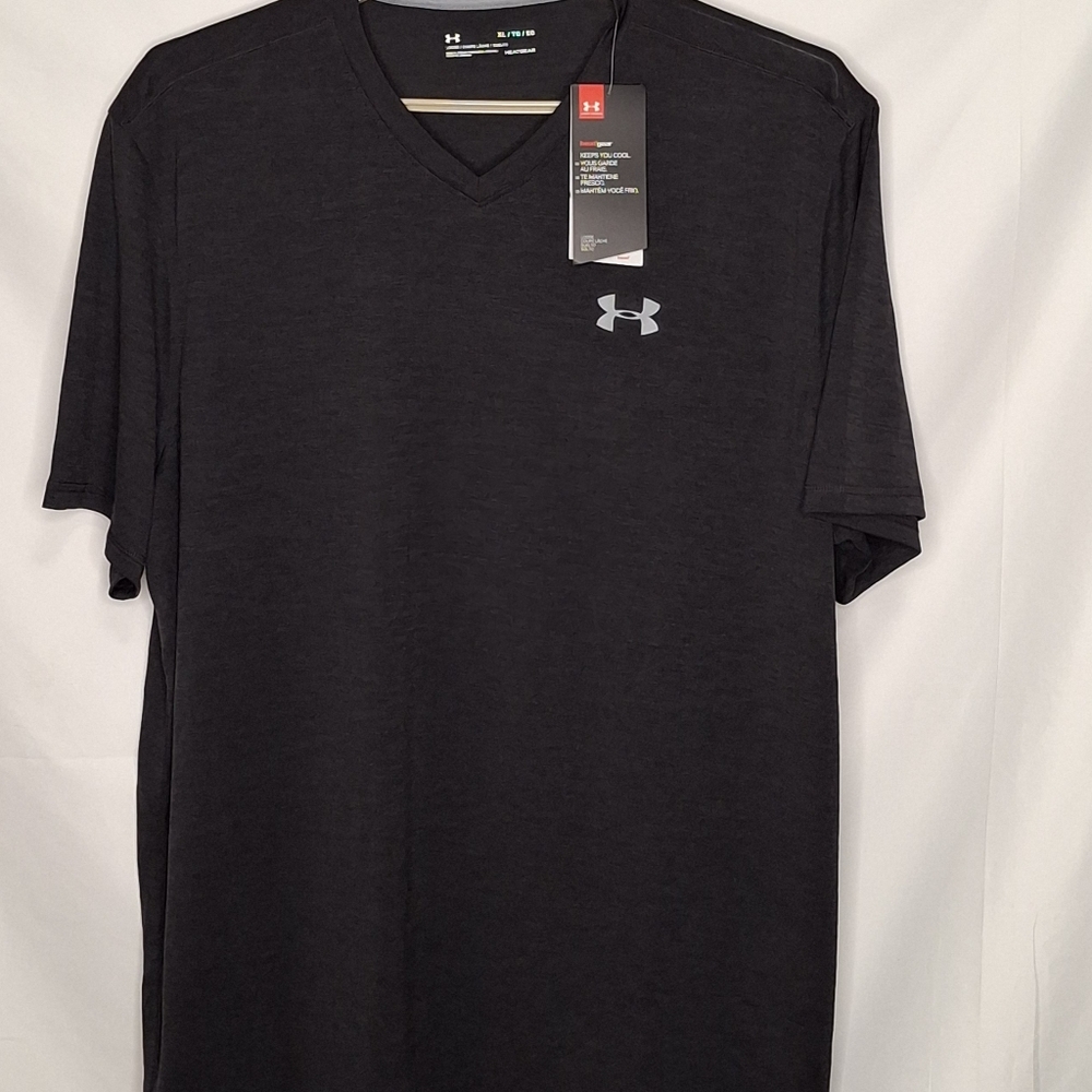 Under Armour Vneck Tshirt XL